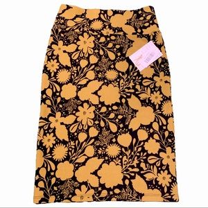 NWT LulaRoe “Cassie” Skirt